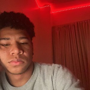 Meet your Posher, Gio